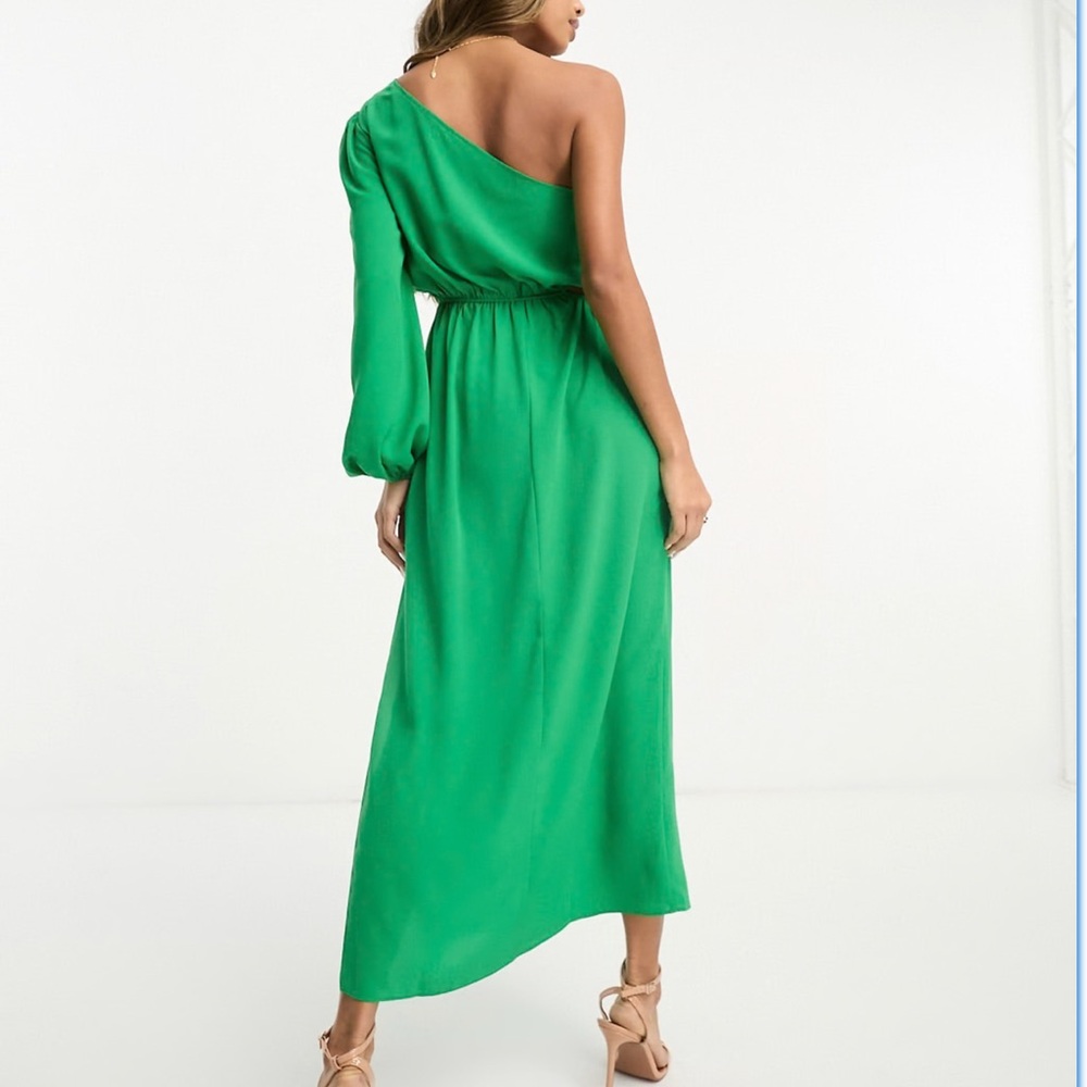 Green Asymmetrical One-Shoulder Dress - Picture 3 of 4